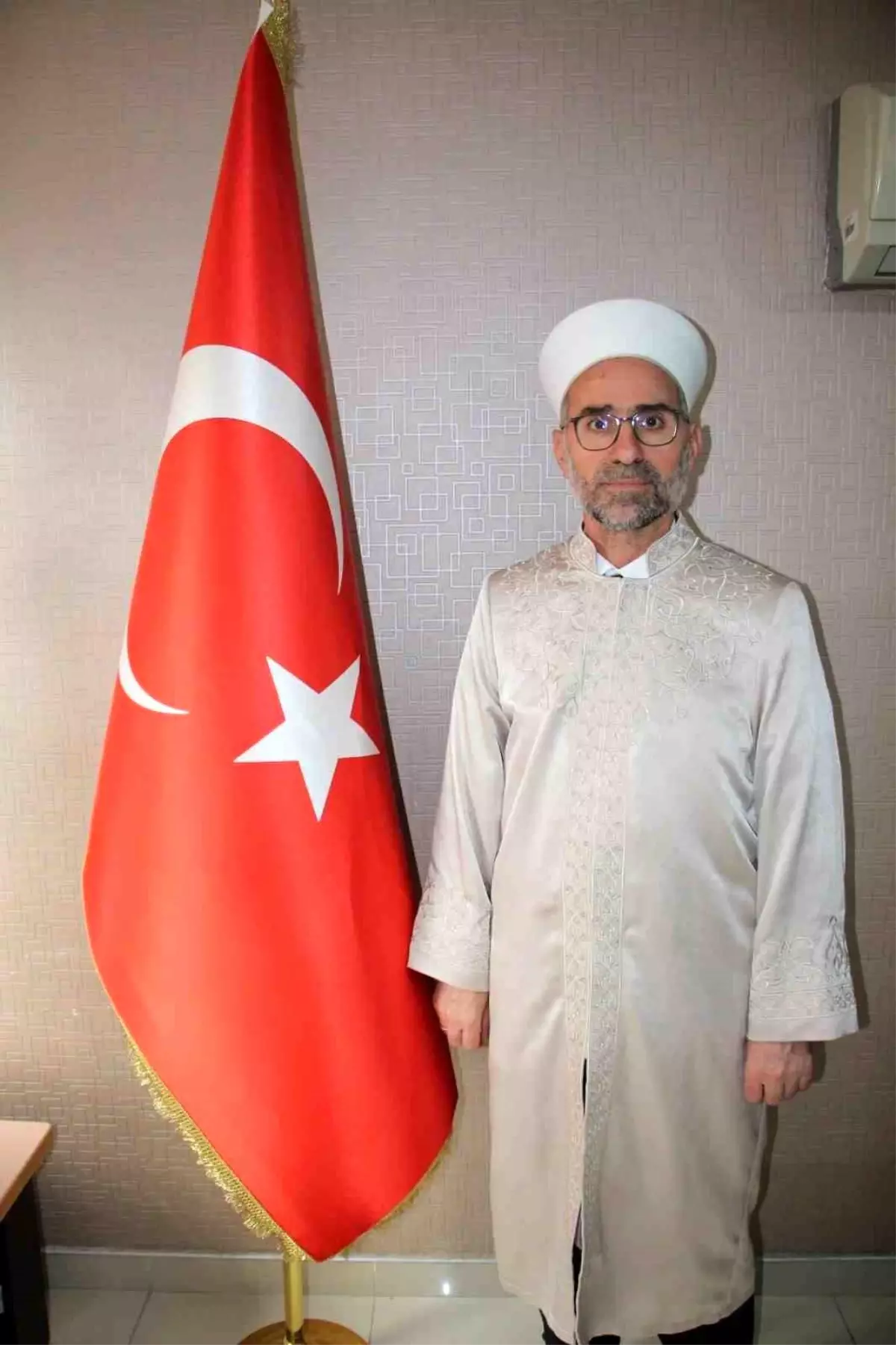 Geçen yıl 3 camide eda edilen hatimle teravih namazı, bu yıl Kumluca'da 5 camide kılınacak