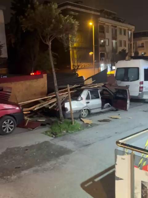 Strong winds were effective in some districts of Istanbul