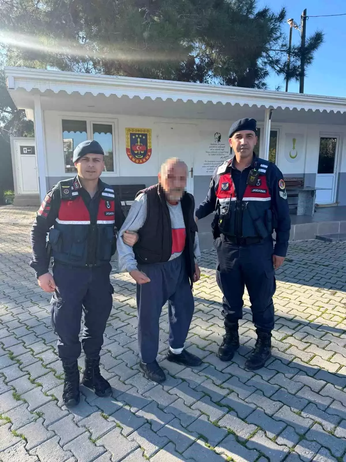 Kayıp alzaymır hastası yaşlı adam 1,5 kilometre uzakta bulundu