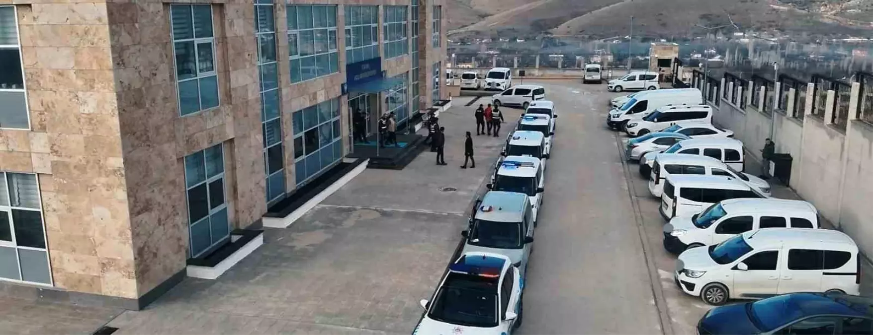 Kırşehir merkezli 9 ilde suç şebekesine operasyon: 18 gözaltı