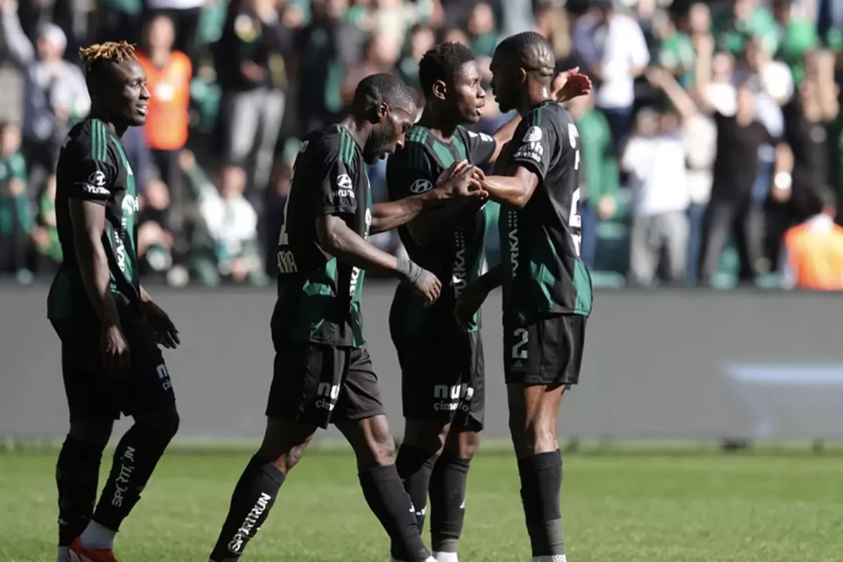 Kocaelispor 3 puanı 3 golle aldı