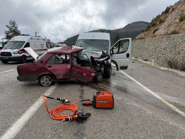 In the horrific accident, this frame remained! They struggled to extract the lifeless bodies