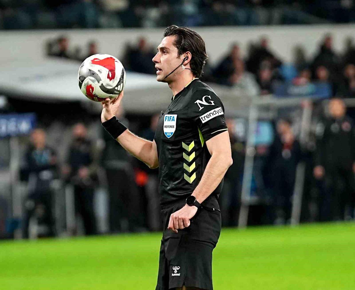 Trendyol Süper Lig: RAMS Başakşehir: 1 Beşiktaş: 1 (İlk yarı)