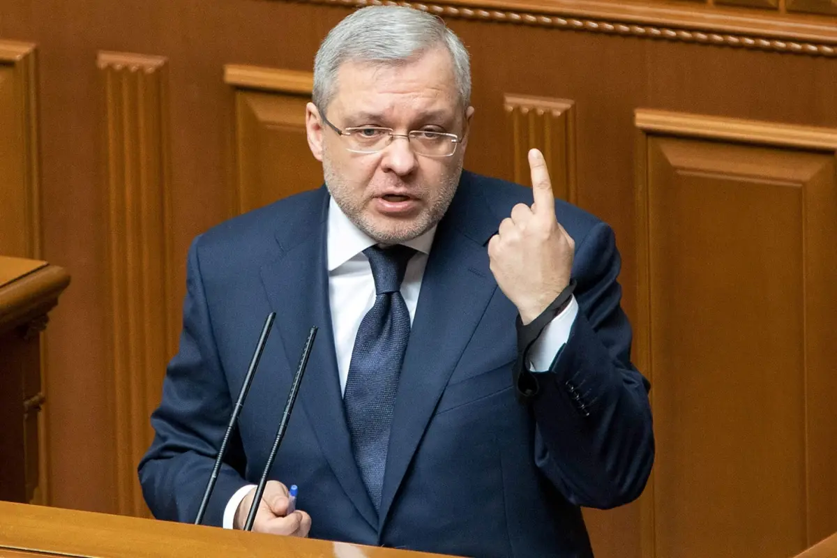 Ukrayna'nın eski Enerji Bakanı Halushchenko ülkeden kaçarken gözaltına alındı