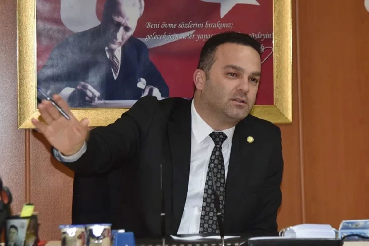16 yaşındaki kıza tacizle suçlanıyordu! Hasbi Dede'ye ihraç istemi