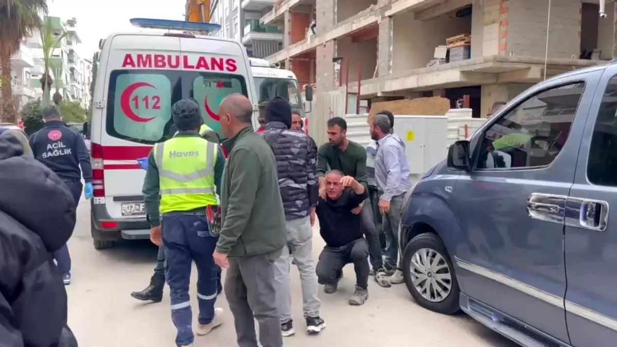 İnşaatın 5'inci katından düşen işçinin babasından yürek burkan yakarış