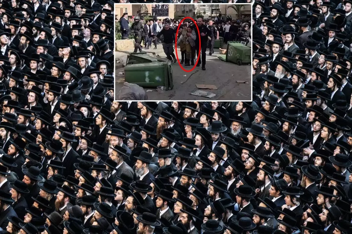İsrail fena karıştı! 2 kadın polisi kalabalık Haredi grubun elinden zor aldılar