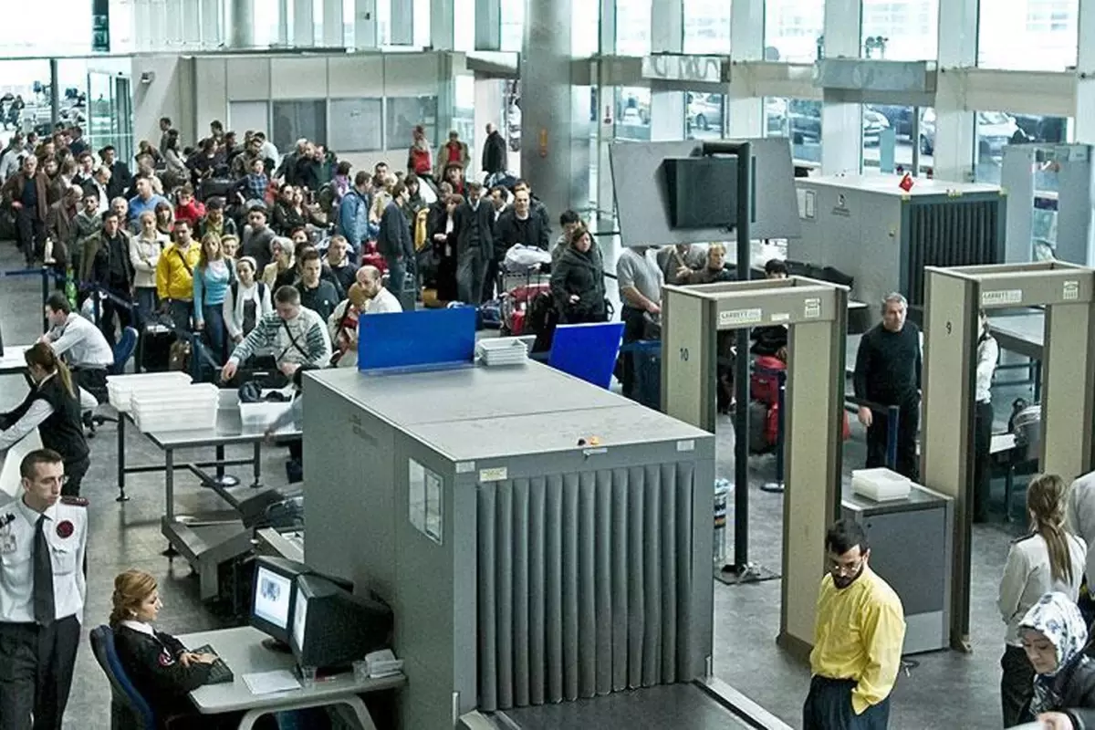 İstanbul Havalimanı'nda kaçak havyar operasyonu 13 kilo ele geçirildi