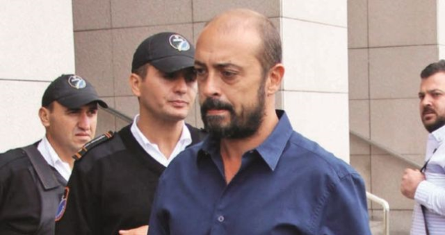 Kerem Altan kimdir, kimin oğlu? Kerem Altan Defne Joy Foster ilişkisi nedir?