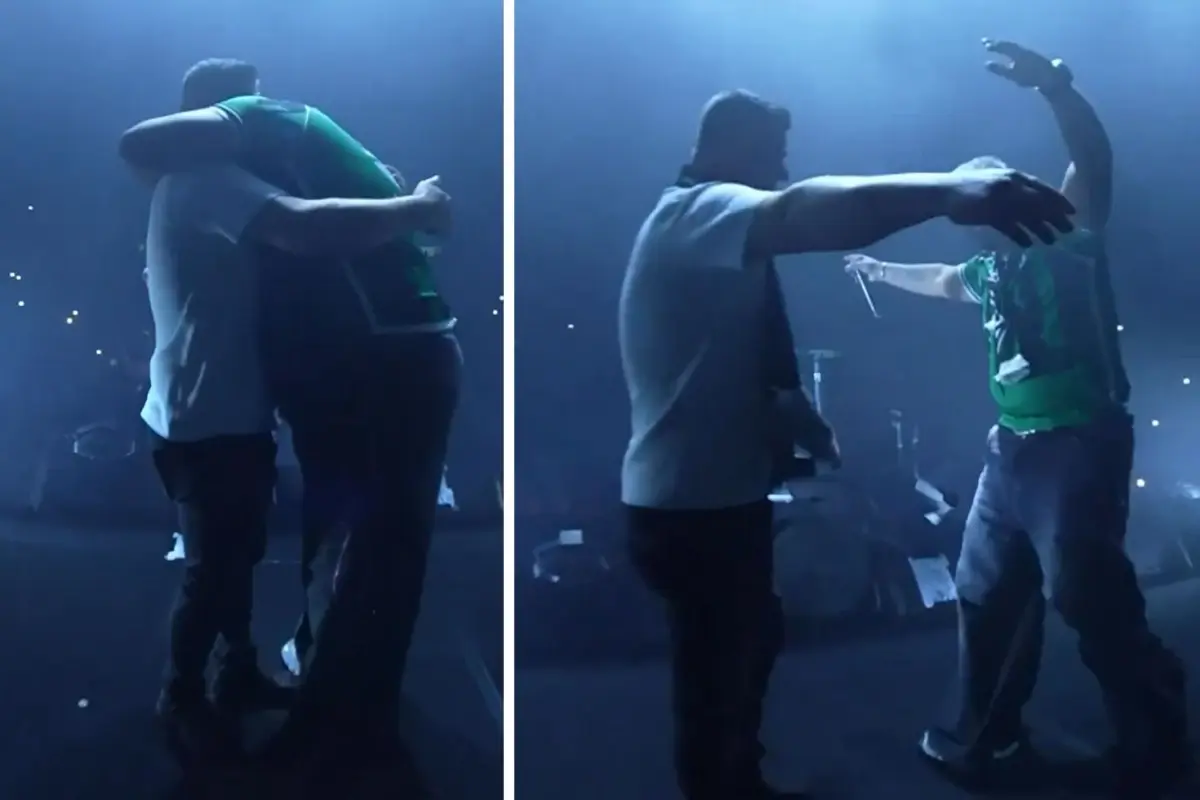 Ünlü rapçi, sahneye Sakaryaspor formasıyla çıktı