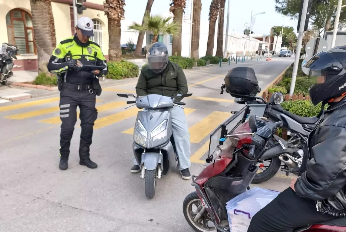 Manisa'da 54 motosiklet trafikten men edildi