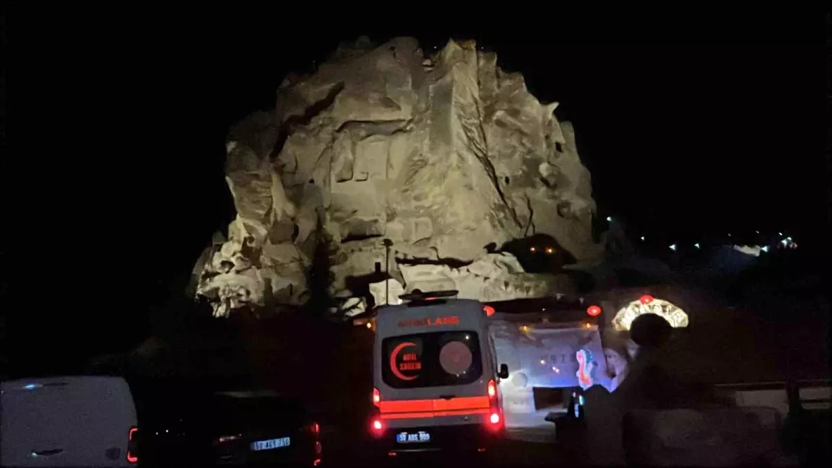 60 metrelik Uçhisar Kalesi'nde hayat kurtaran dayanışma