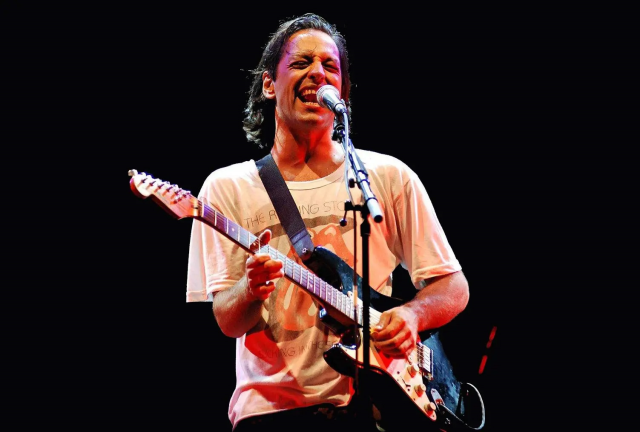 Duman's lead singer Kaan Tangöze was detained in a dawn operation