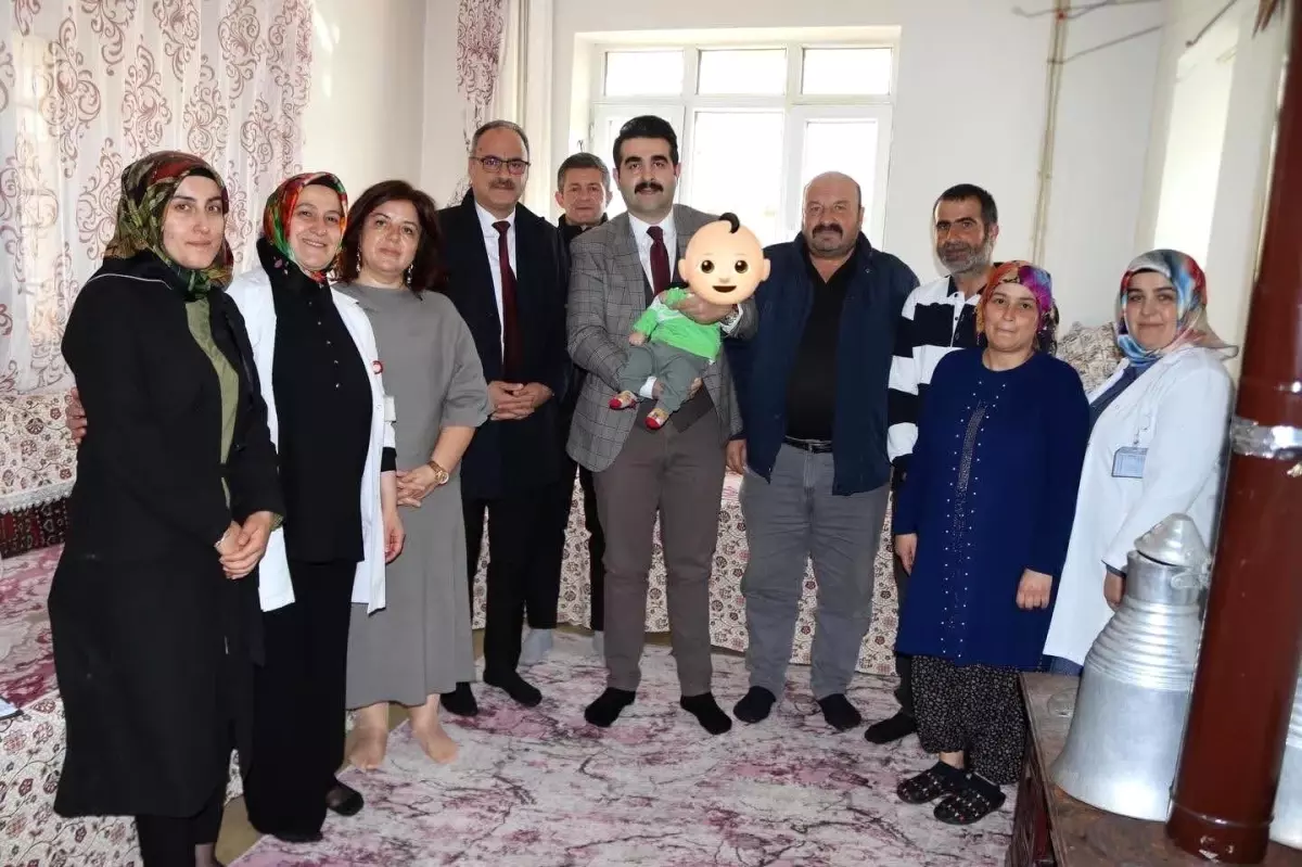 Kaymakam Eser; vatandaşların misafiri oldu