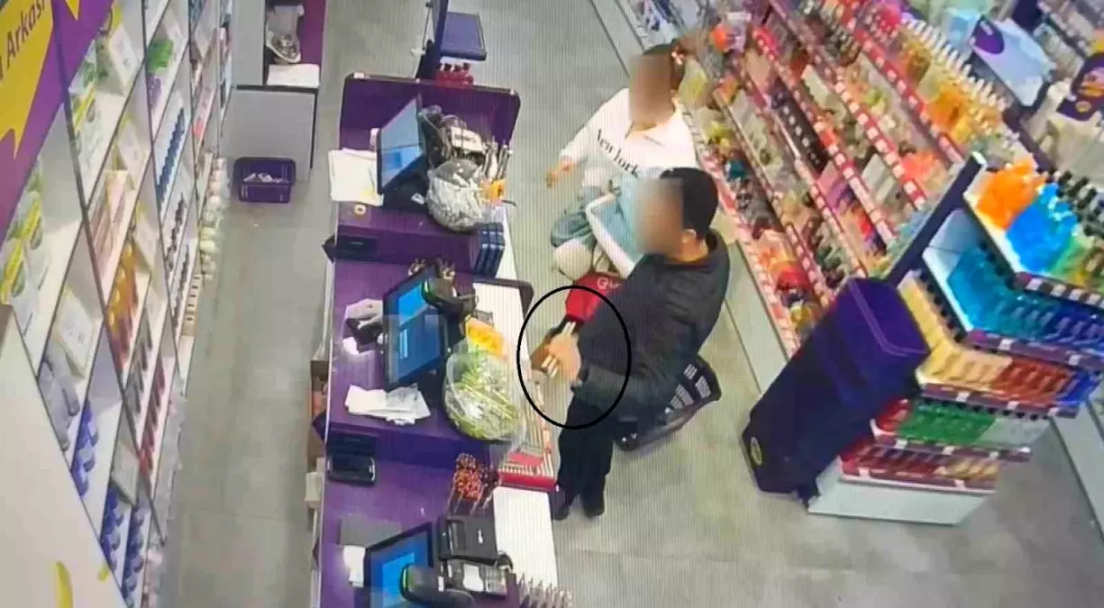 Kozmetik market zincirine dadanan anne, baba ve kız 3 aylık süreçte 1 milyon 200 bin TL'lik ürün çaldı