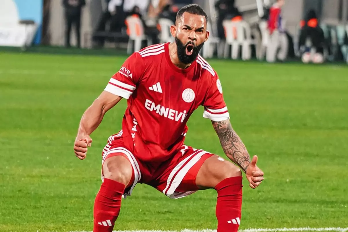 Küme düşmeye hiç niyetleri yok! Ümraniyespor, Boluspor'u dörtledi