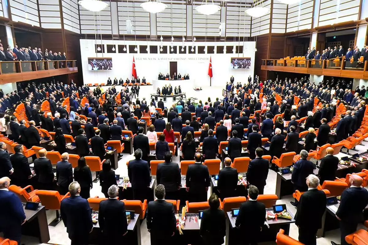 CHP'li iki vekilin dokunulmazlık dosyaları Meclis'te