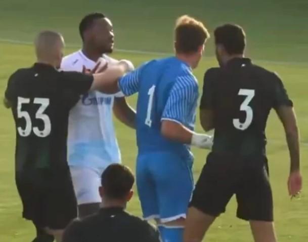 He doesn't learn! Jhon Duran slapped an opposing player in his first match at Zenit