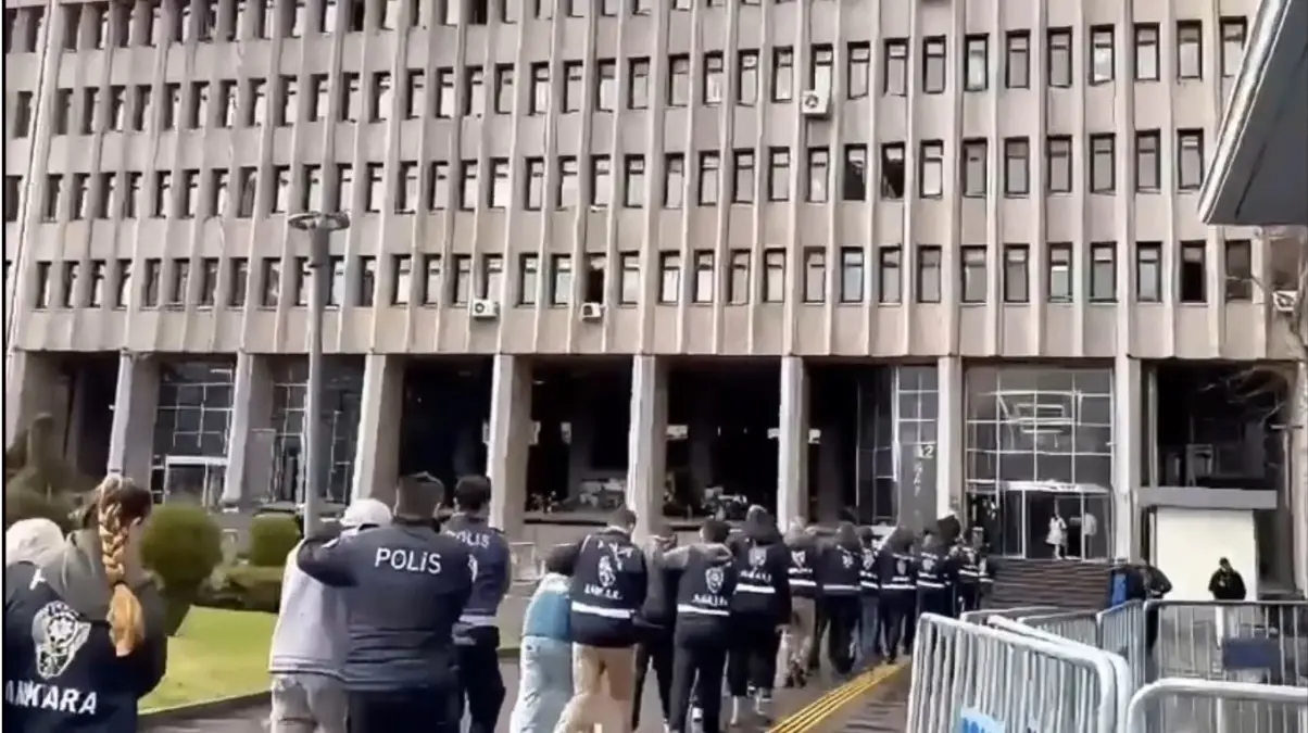 İçişleri Bakanlığı'ndan Dolandırıcılık Operasyonu: 84 Şüpheli Yakalandı, 67'si Tutuklandı