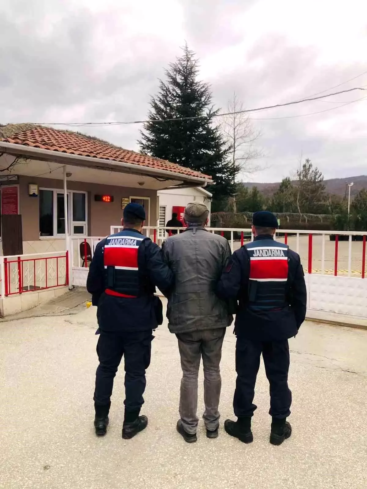 Bilecik'te 1 yıl 2 ay hapis cezası bulunan şahıs yakalandı