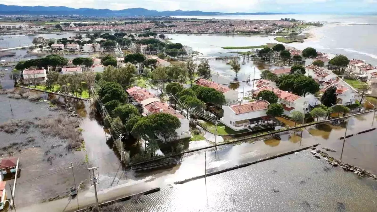 Burası Venedik değil Burhaniye