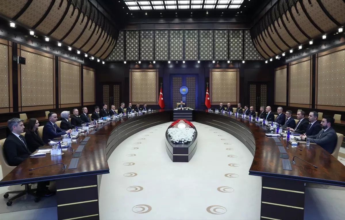 Cumhurbaşkanı Erdoğan başkanlığında Savunma Sanayii İcra Komitesi toplandı