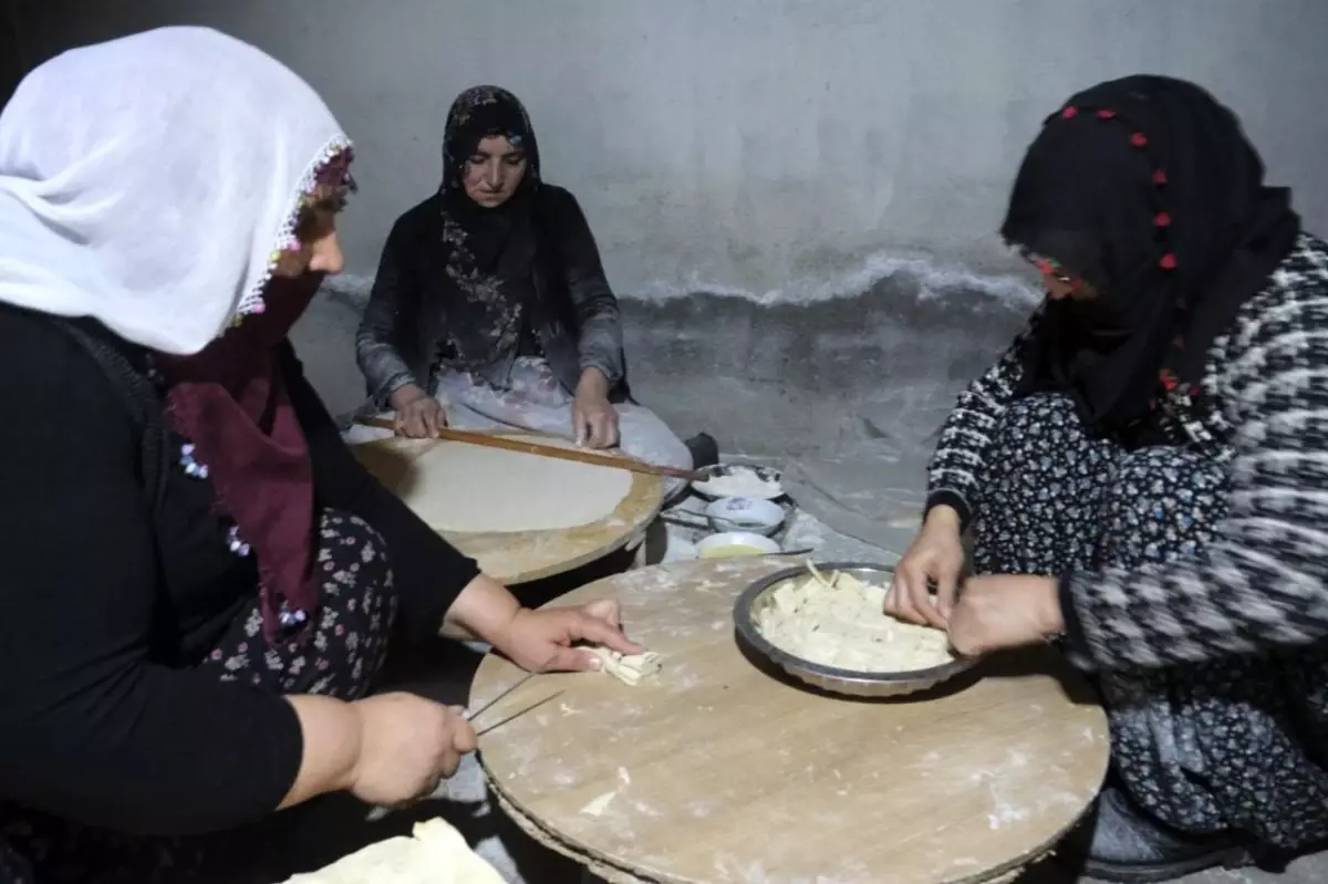 Erzincan'da ramazan hazırlığı: Geleneksel lezzetler imeceyle sofralara taşınıyor