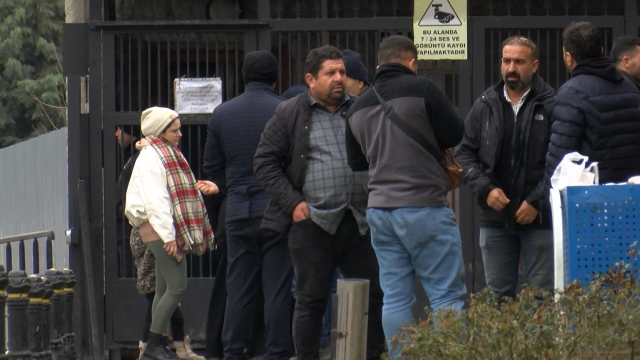 esini cocuklarinin onunde oldurdu kahreden detay 19579705 2731 m