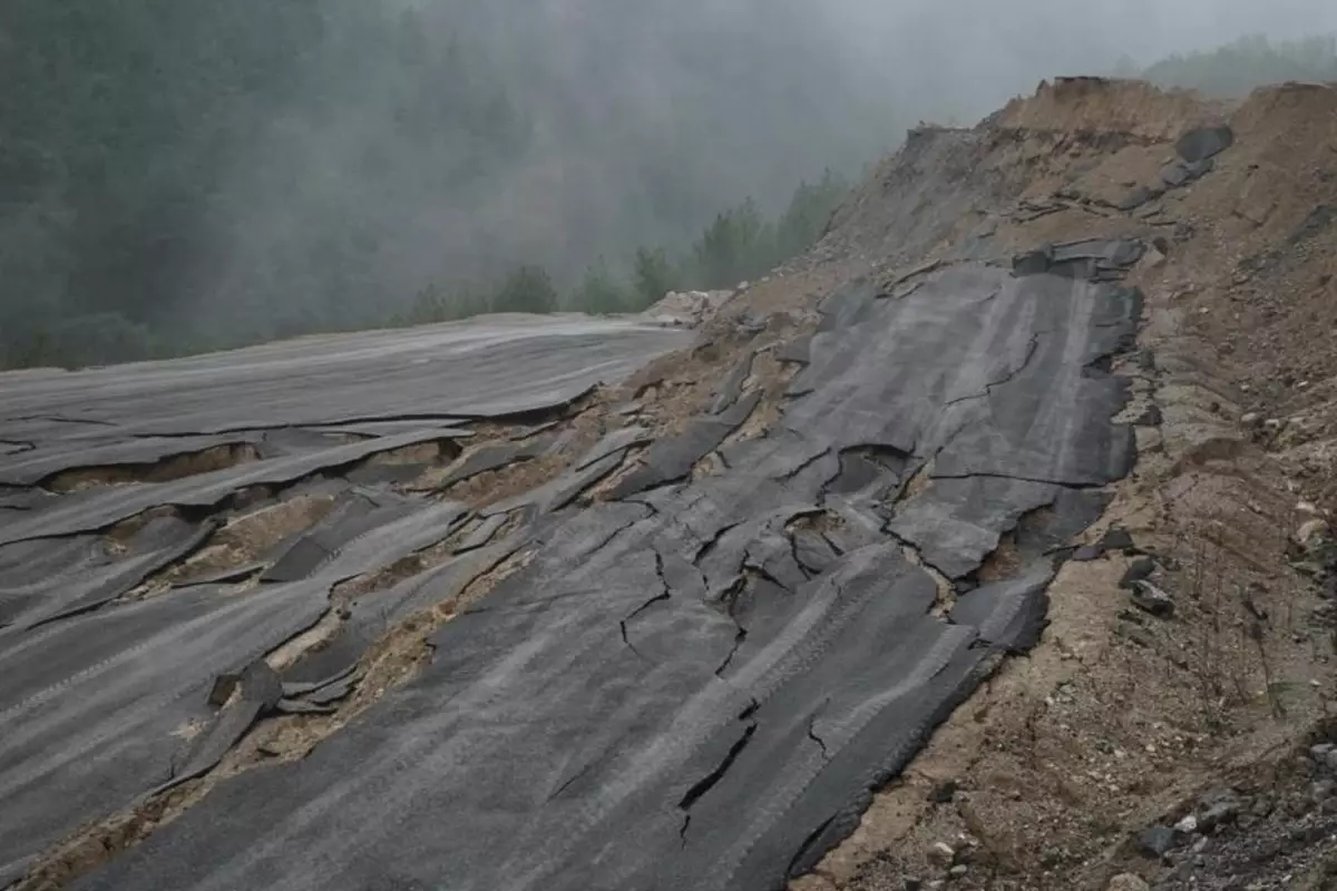 Felaketi yaşıyorlar! Okullar tatil edildi, zorunlu işi olmayan bu ilçeye gitmesin
