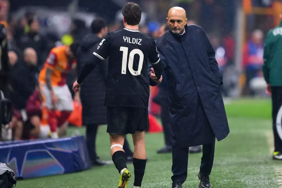 Galatasaray'ın tarihi maçını izleyen Fenerbahçeliler aynı yorumu yapıyor