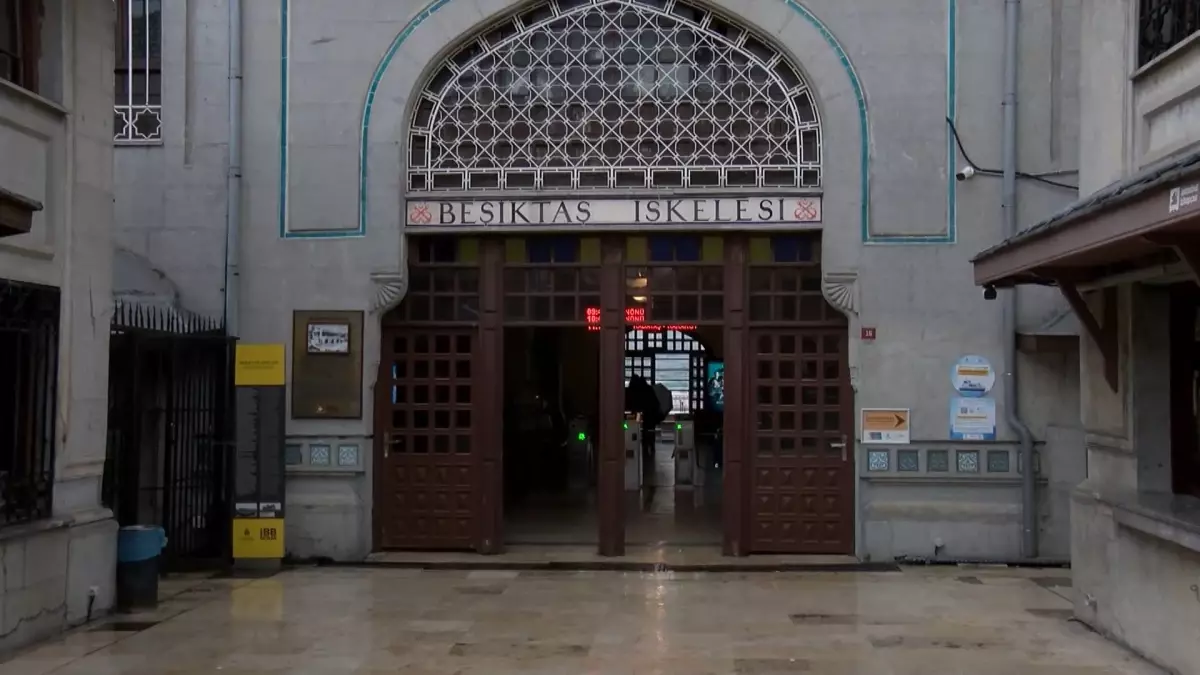 İstanbul'da Olumsuz Hava Koşulları Nedeniyle Vapur Seferleri İptal Edildi