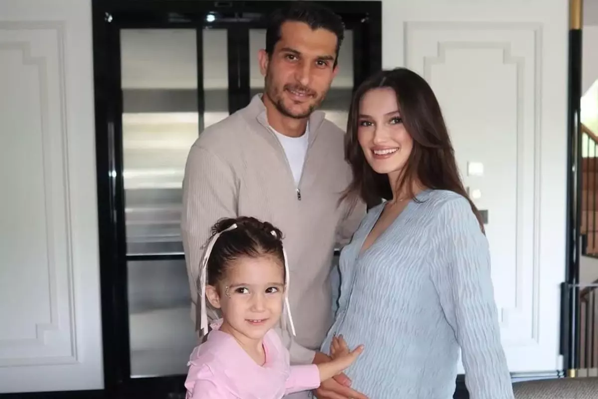 Necip Uysal ikinci kez baba oldu