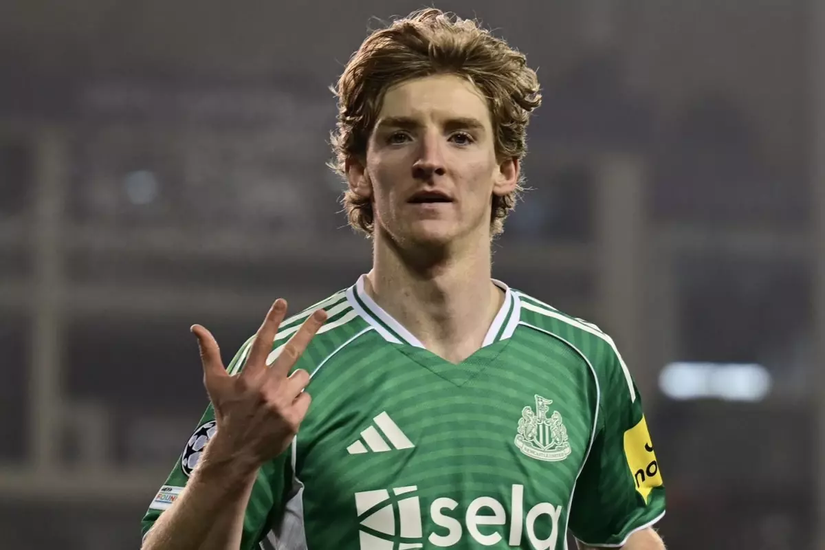 Şampiyonlar Ligi'nde günün adamı! Anthony Gordon'dan ilk yarıda tam 4 gol