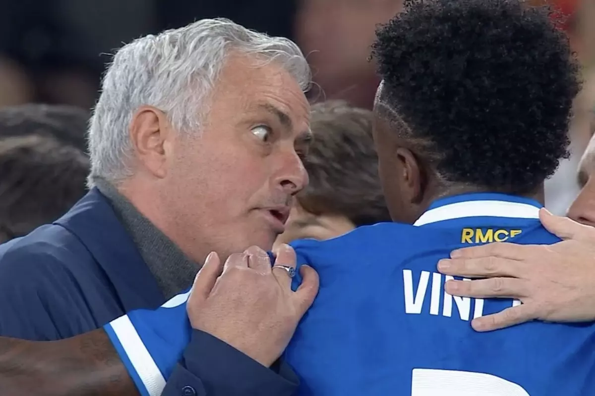 Şampiyonlar Ligi'nde olay! Attığı gol sonrası ırkçılık yapıldı, sahayı terk etti