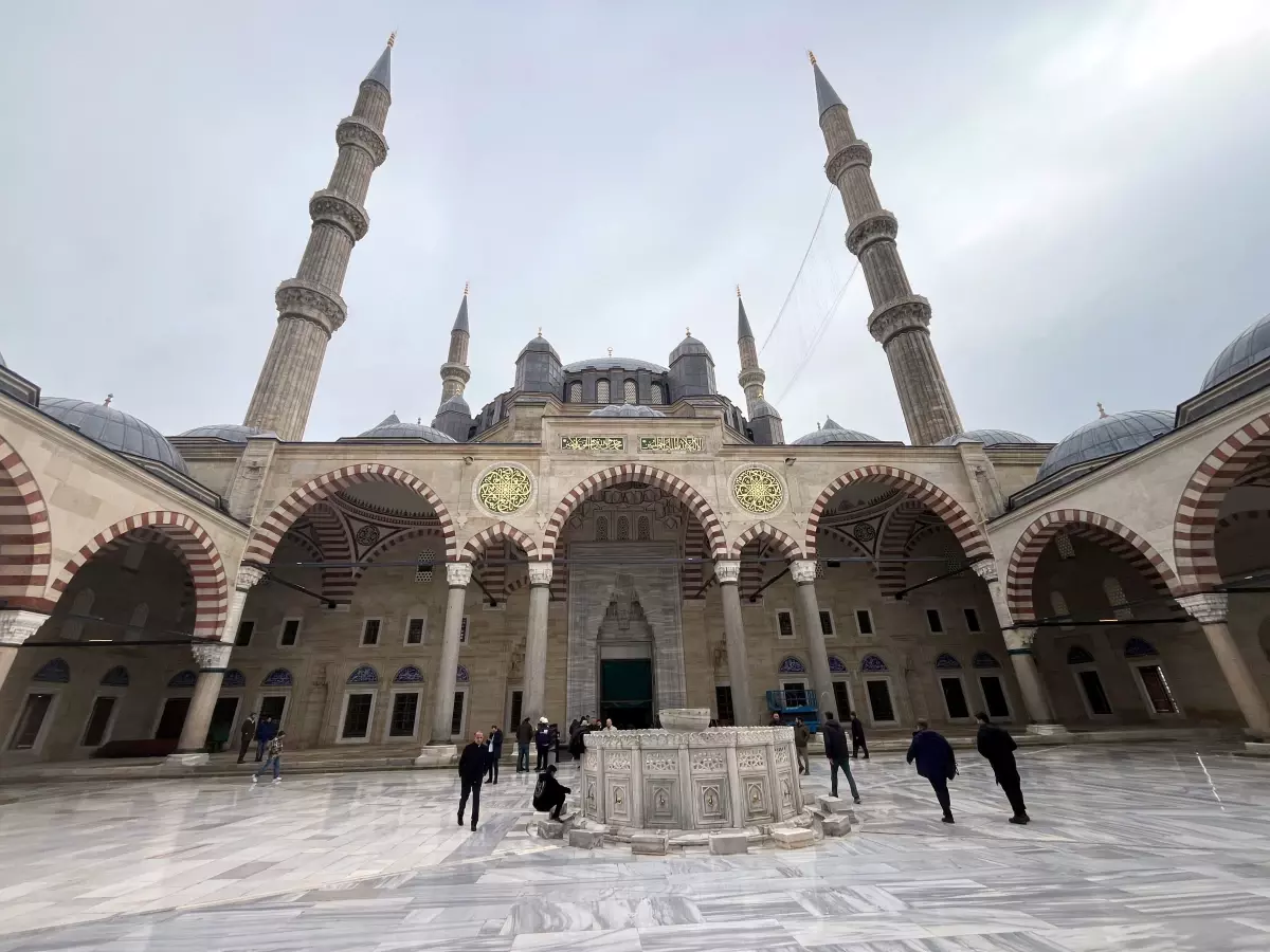 Selimiye Camisi 4 Yıllık Restorasyonun Ardından İbadete Açıldı