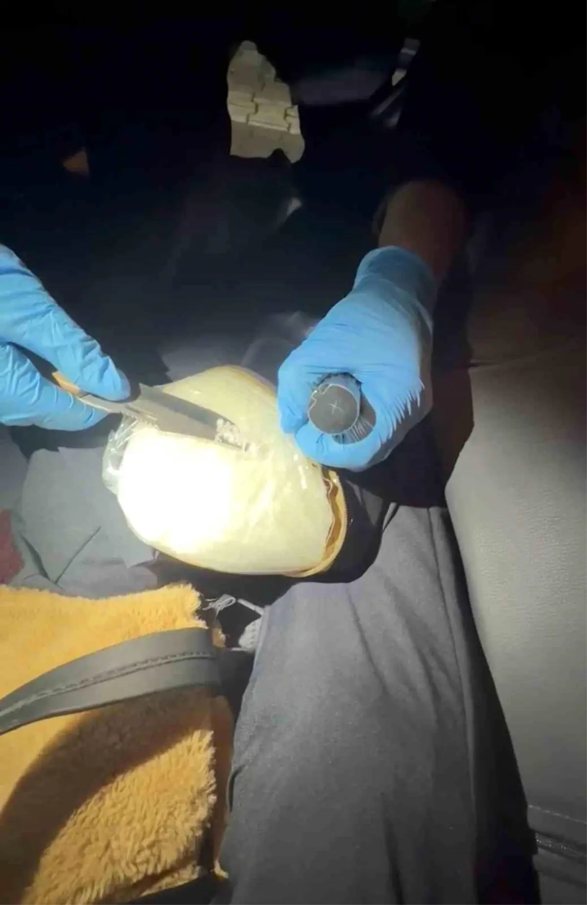 Siirt'te otomobilde 31 kilo metamfetamin ele geçirildi: 4 tutuklama