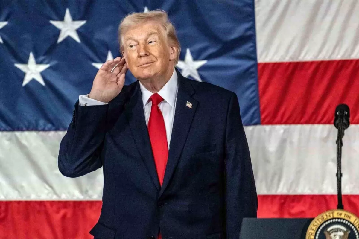 Trump: "İran bir anlaşma yapmamaya karar verirse, ABD'nin Diego Garcia'da bulunan havaalanını kullanması g...