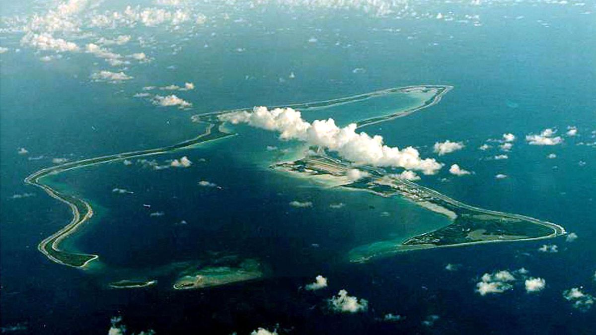 Trump'ın İngiltere'yi 'Büyük aptallık' yapmakla suçladığı Chagos Adaları anlaşması nedir?