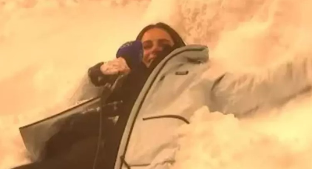 The reporter who appeared on live broadcast under the influence caused a stir