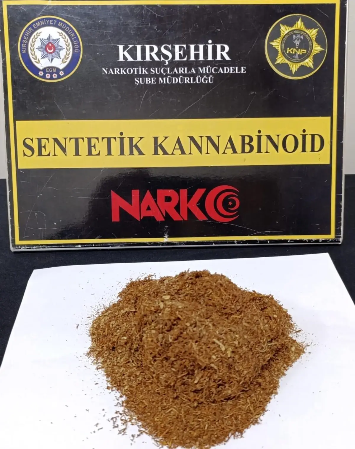 Dur ihtarına uymayan araçtan uyuşturucu çıktı