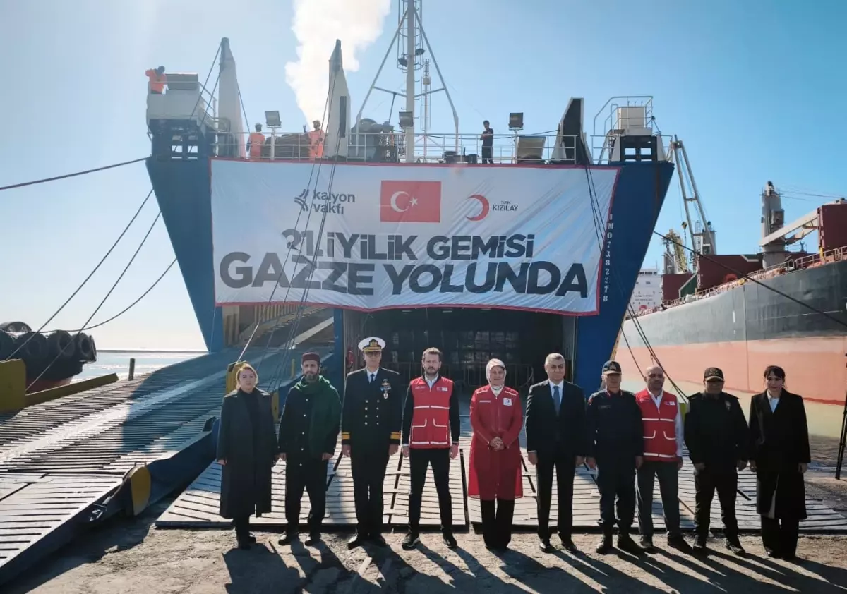 En büyük iyilik gemisi, Gazze'ye uğurlandı