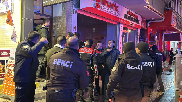 eski esinin yeni hayatina tahammul edemedigi icin 19582397 6827 m