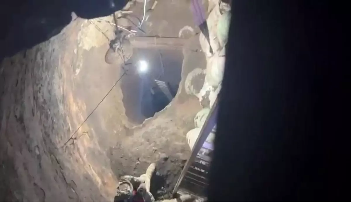 Evinin bahçesinde define arayan şahıs, 40 metre derinlik ve 3 metre genişlikte kuyu açtı