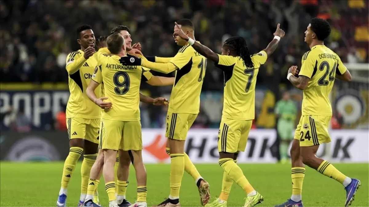 Fenerbahçe 11'i! UEFA Fenerbahçe Nottingham Forest maç kadrosu ilk 11'ler belli oldu mu? FB Nottingham For...