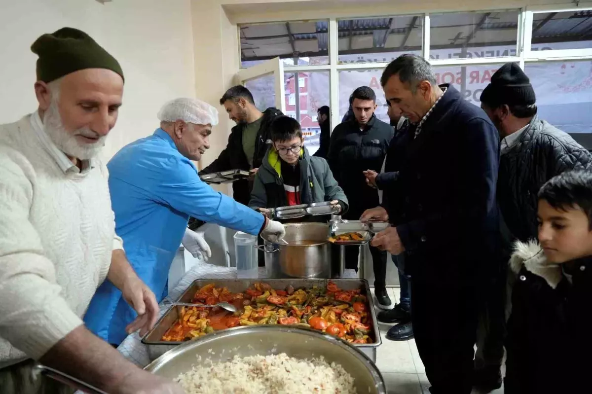 Gümüşhane'nin Kırıklı köyünde 22 yıldır ücretsiz iftar veriliyor