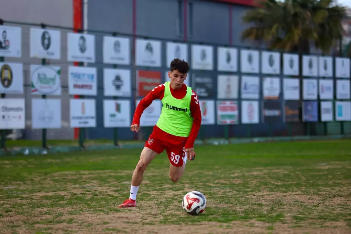 Karşıyaka, Adem Yeşilyurt'un Fenerbahçe'ye transferiyle nefes aldı