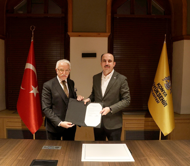 KONYA BELEDİYECİLİĞİ ÇITAYI YÜKSELTTİ: UZAYA UYDU GÖNDERECEK