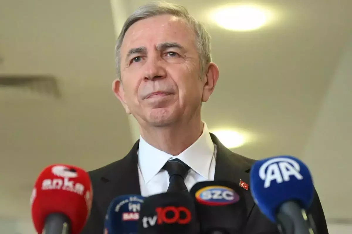 Kulisleri hareketlendiren ziyaret: Mansur Yavaş, İYİ Parti binasına geldi