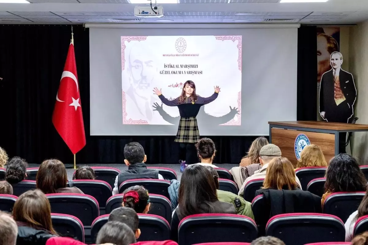 Menteşe'de öğrenciler ödüllerini aldı