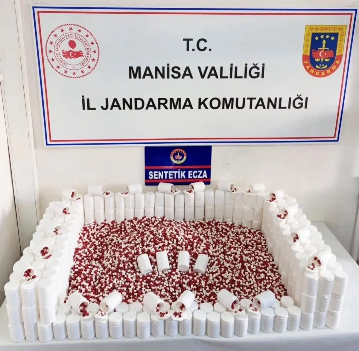 Şehzadeler'de 20 bin 345 sentetik hap ele geçirildi